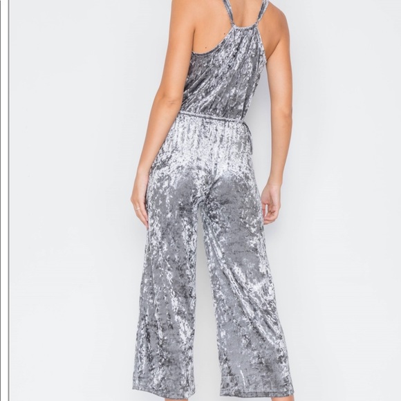 Moon dust crushed velvet the neck romper - Picture 3 of 5